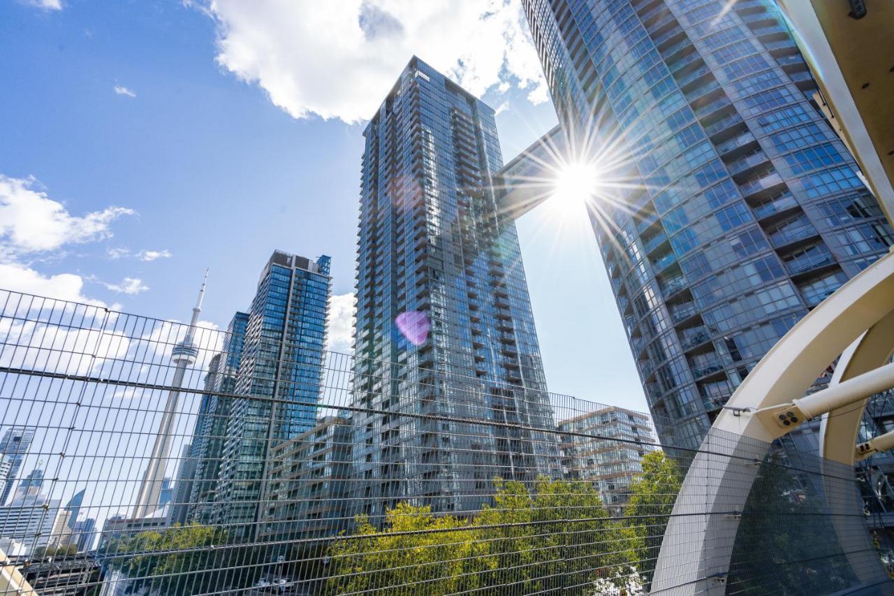 Family Oriented Downtown Toronto 2Bdrm Condo With Parking & Office Space Exterior photo